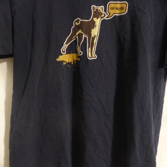 AIRWALK, short sleeve t-shirt, navy with design on front and print on back, EUC - Picture 6 of 11